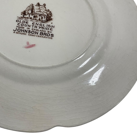 Set of 4 Johnson Bros Olde English Countryside 6 1/8” Plates Scalloped Edge - Picture 7 of 11